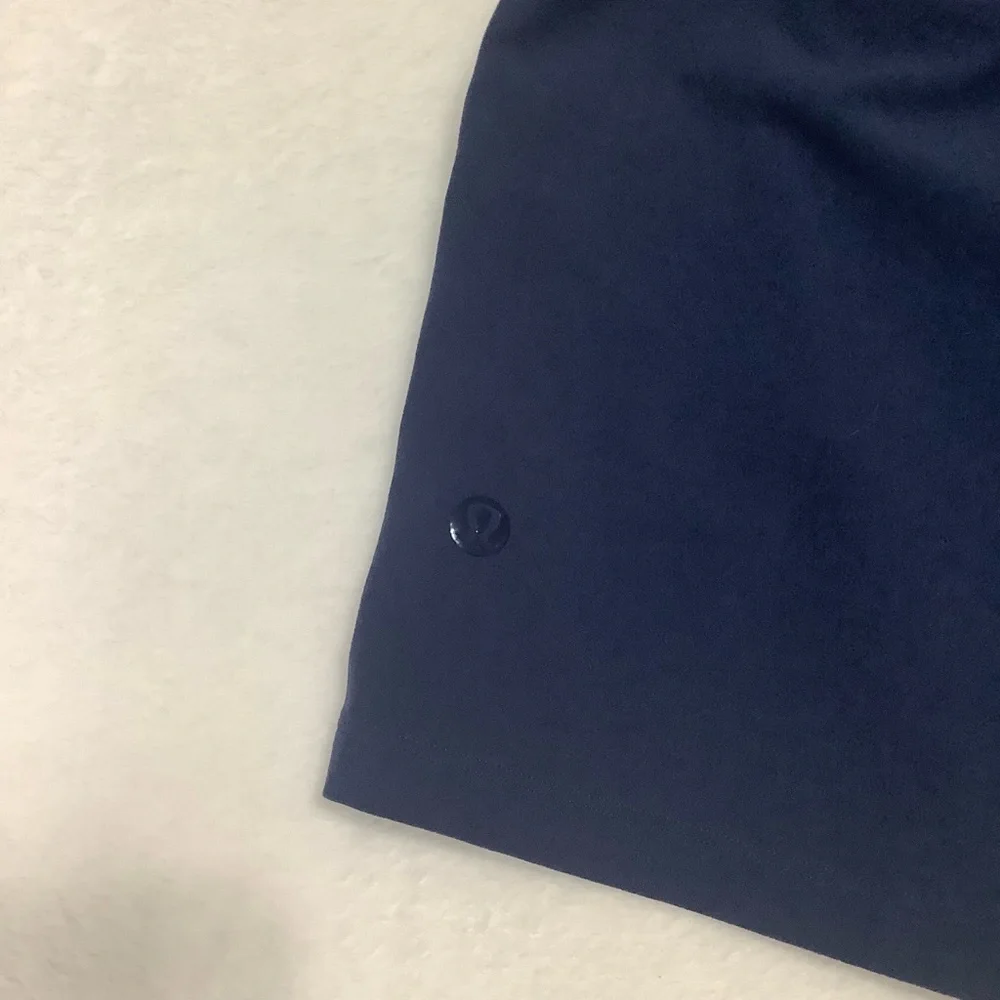 Lululemon Pool Short 5” Sz Medium Navy